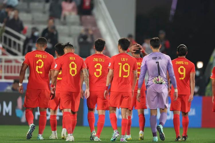 亚洲杯小组赛中国队最新战况